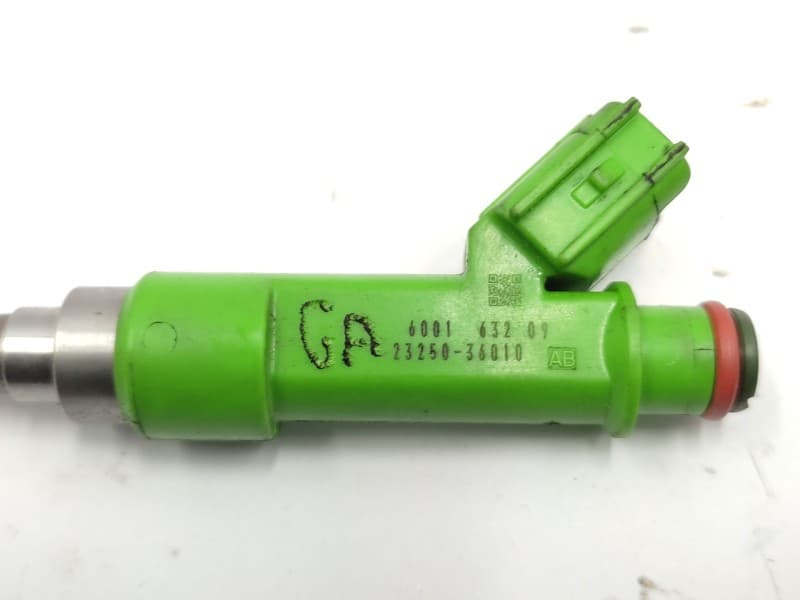 Inyector 2325036010 2320909230  - Toyota Rav 4 4
