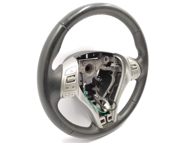 Volante 484304em5b  - Nissan Qashqai (j11) Acenta 2