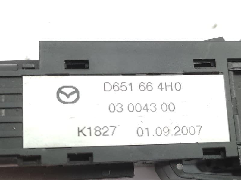 Warning D651664h0  - Mazda 2 Lim. (de) 1.3 16v Cat 4