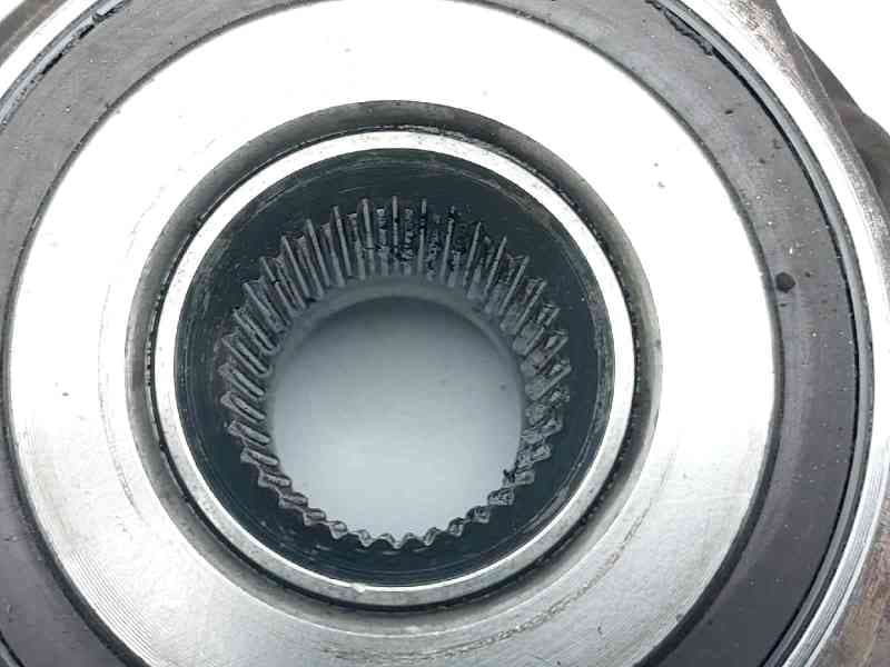 Recambio de buje para volkswagen golf vii lim. 1.6 16v tdi dpf referencia OEM IAM 3