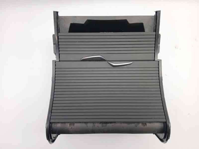 Recambio de cenicero para bmw x1 (f48) sdrive 18 d referencia OEM IAM 5116187013 2
