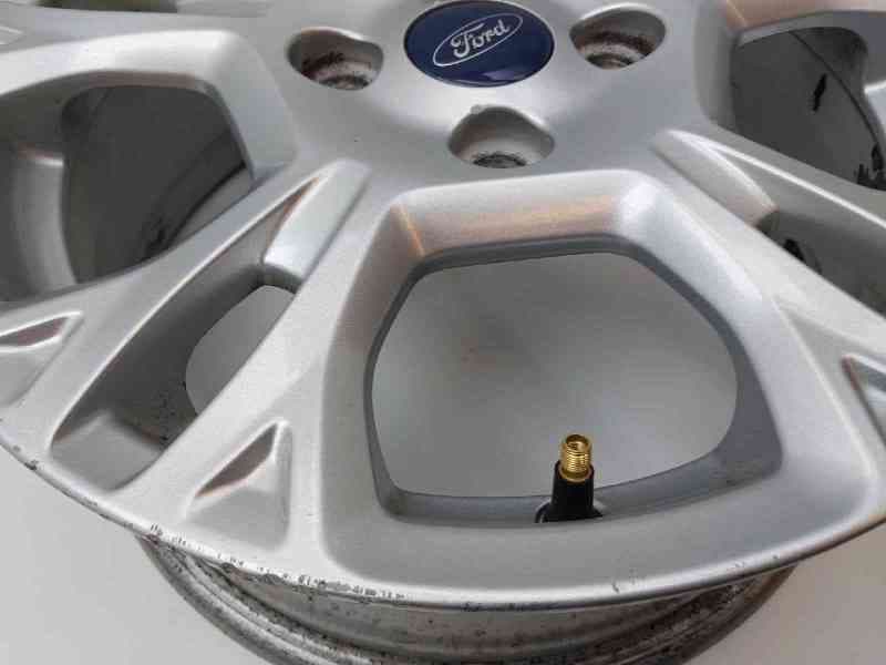 Recambio de llanta para ford fiesta (ccn) trend referencia OEM IAM C1BC1007A1B 3