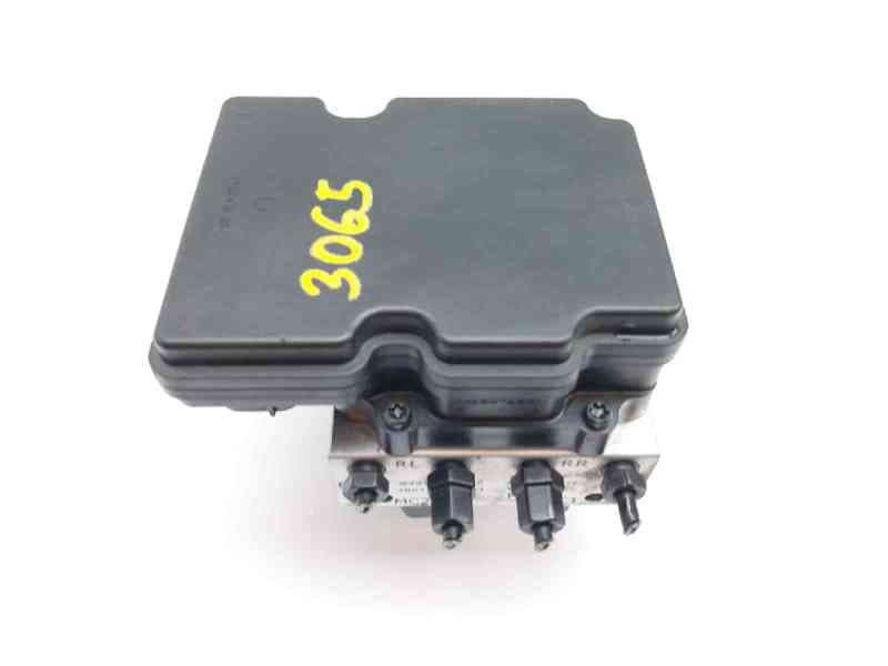 Recambio de abs para hyundai i30 cw (pd) go! referencia OEM IAM 6158941600