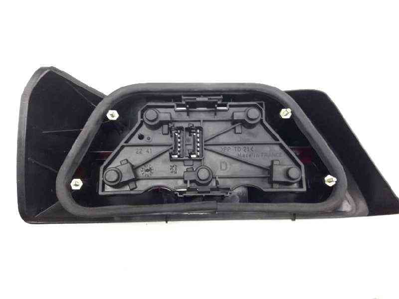 Recambio de piloto trasero derecho para peugeot 605 3.0 sv referencia OEM IAM - Negro 3
