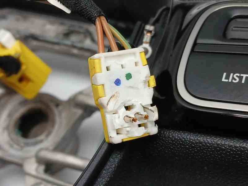 Recambio de volante para citroën c3 iii (sx) 1.2 thp 110 referencia OEM IAM 98164326ZD 4