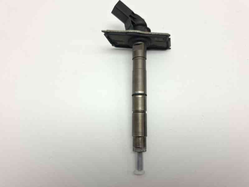 Recambio de inyector para audi a5 (8t3) 3.0 tdi quattro referencia OEM IAM 57130277AG