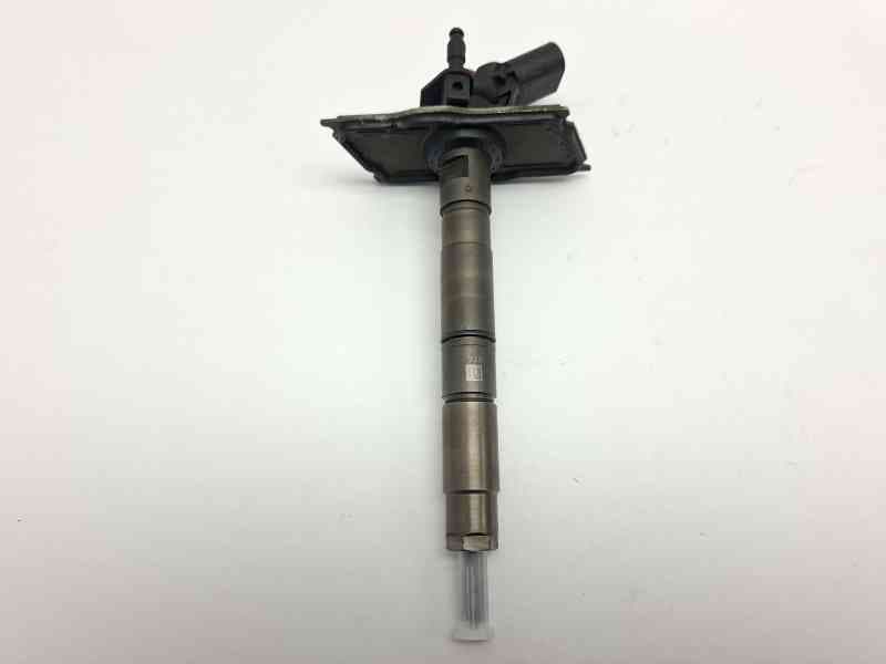 Recambio de inyector para audi a5 (8t3) 3.0 tdi quattro referencia OEM IAM 57130277AG
