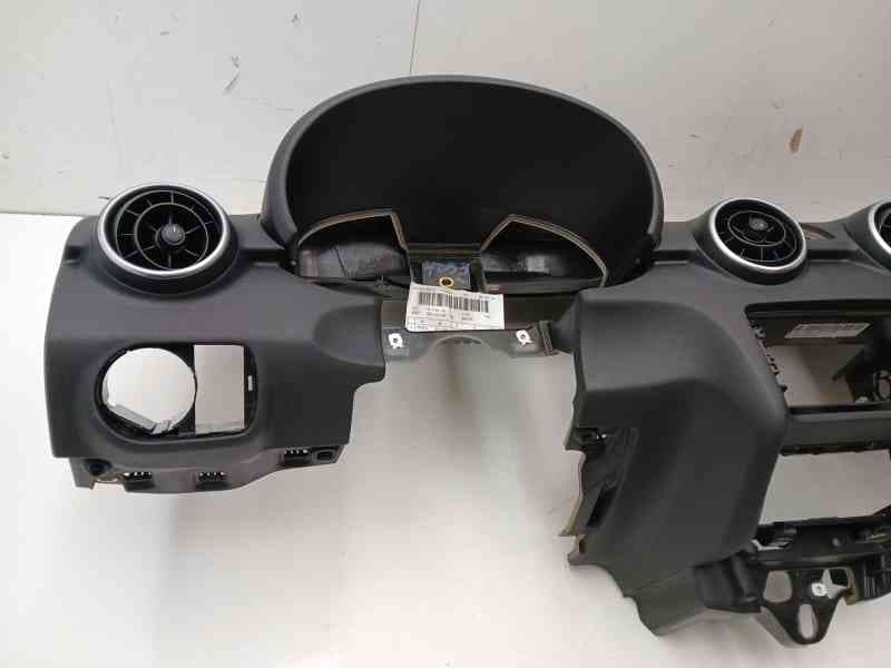 Recambio de salpicadero para audi a1 (8x1, 8xk) 1.6 tdi referencia OEM IAM 8X1857033 2