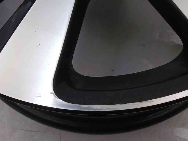 Recambio de llanta para citroën c3 iii (sx) 1.2 vti 82 referencia OEM IAM 9813075077 3