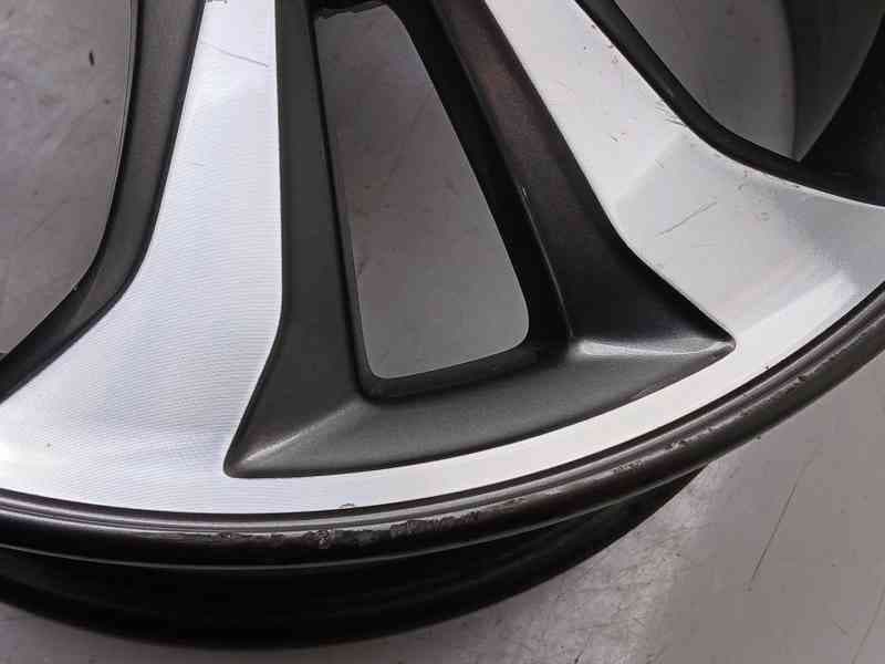 Recambio de llanta para hyundai i20 i (pb, pbt) 1.2 referencia OEM IAM 52910C8800 3
