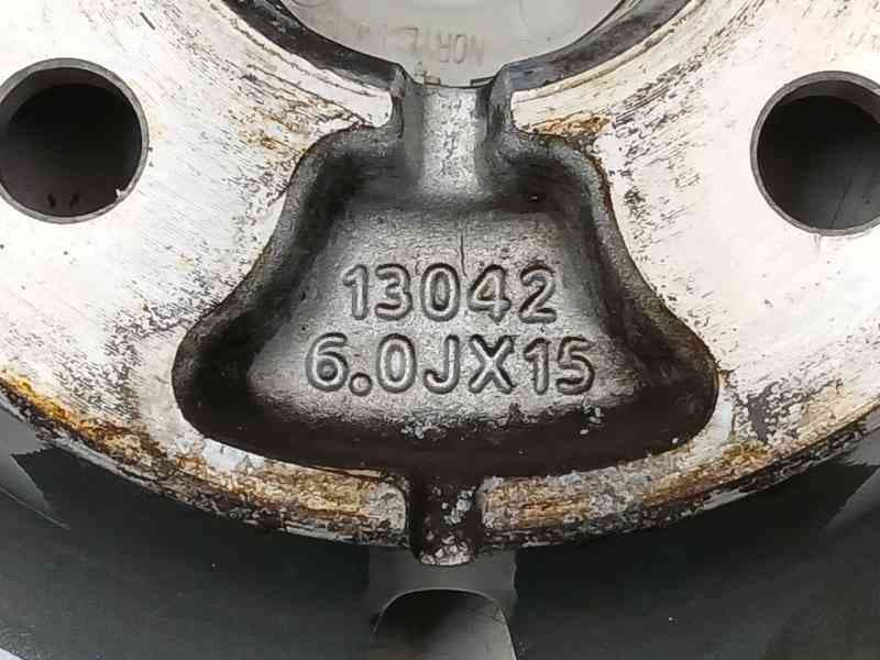 Recambio de llanta para hyundai i20 i (pb, pbt) 1.2 referencia OEM IAM 52910C8800 9
