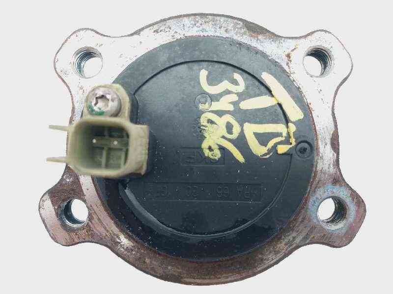 Recambio de buje para ford c-max (ceu) trend referencia OEM IAM 2090832 2