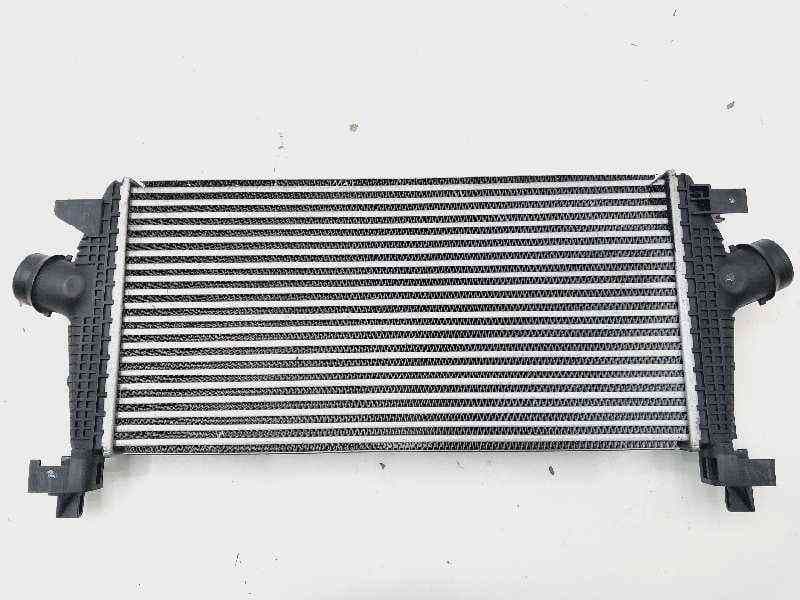 Recambio de intercooler para opel astra j lim. excellence referencia OEM IAM 13267646