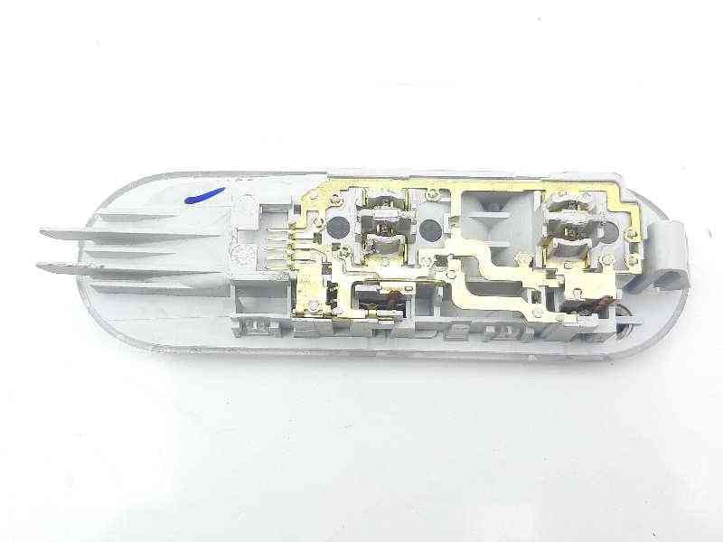 Recambio de luz interior para dacia sandero laureate referencia OEM IAM - Blanco 2