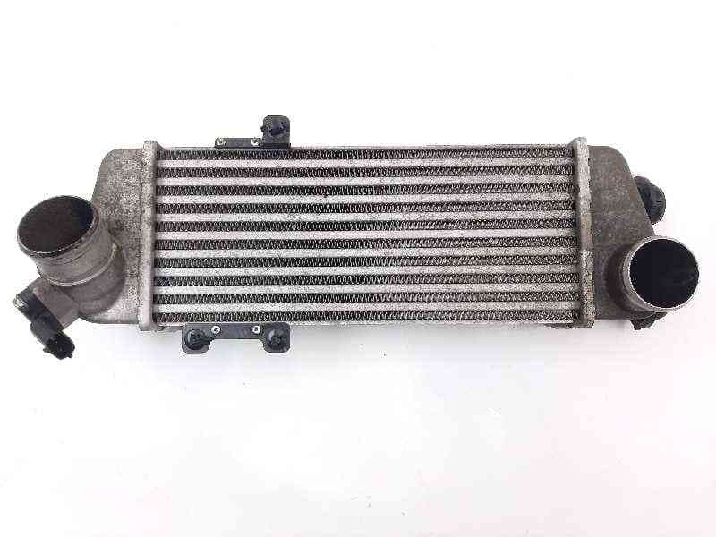 Recambio de intercooler para hyundai i30 comfort referencia OEM IAM 282702A62X