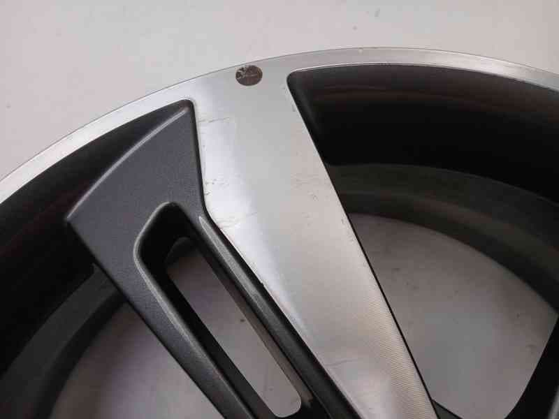 Recambio de llanta para ssangyong korando (ck) 2.2 xdi referencia OEM IAM  4173034440 5