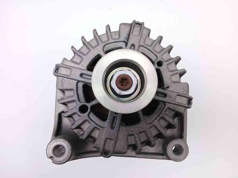 Recambio de alternador para bmw 1 (e87) 118 d referencia OEM IAM FG18S019 7802261 3