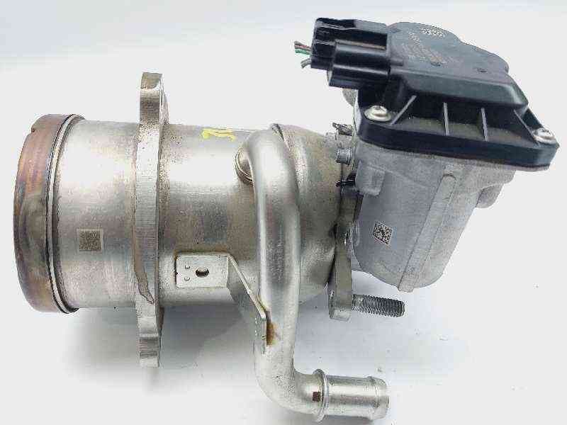 Recambio de valvula egr para renault trafic 2.0 dci referencia OEM IAM 147100361R
