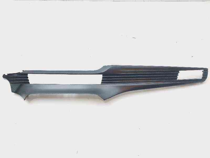 Recambio de moldura para hyundai i20 klass referencia OEM IAM 84795Q0000