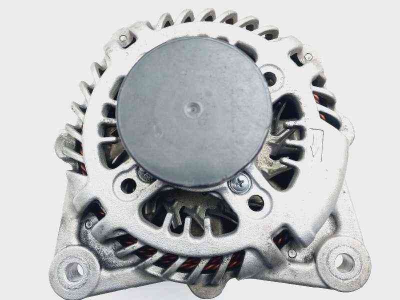 Recambio de alternador para renault trafic 2.0 dci referencia OEM IAM 231004436R