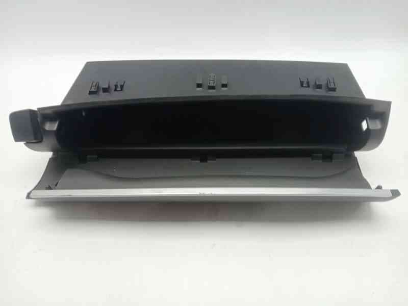 Recambio de guantera para toyota verso (_r2_) 1.6 (zgr20_) referencia OEM IAM 589650F010 2