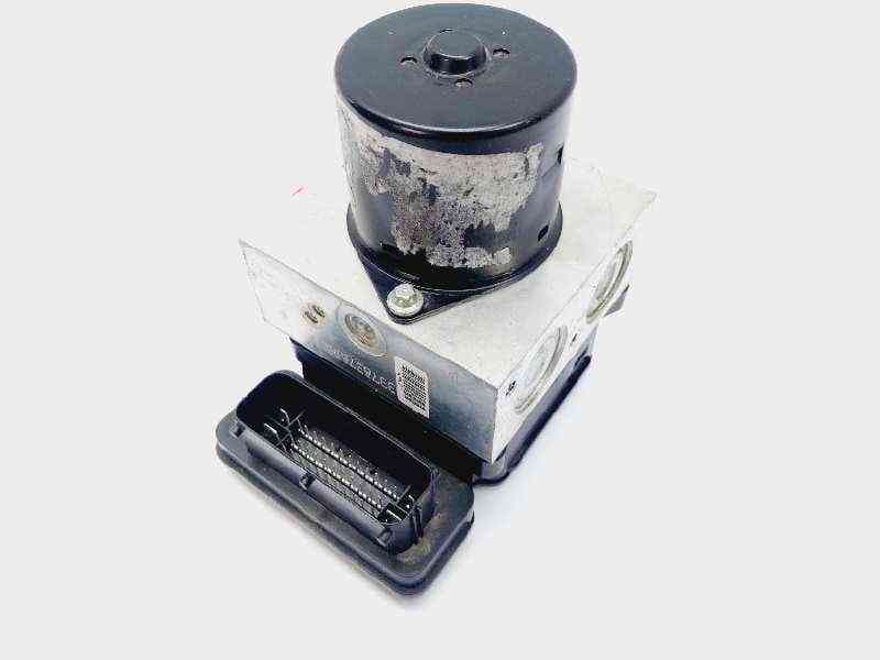 Recambio de abs para opel insignia berlina cosmo referencia OEM IAM 13328651 4