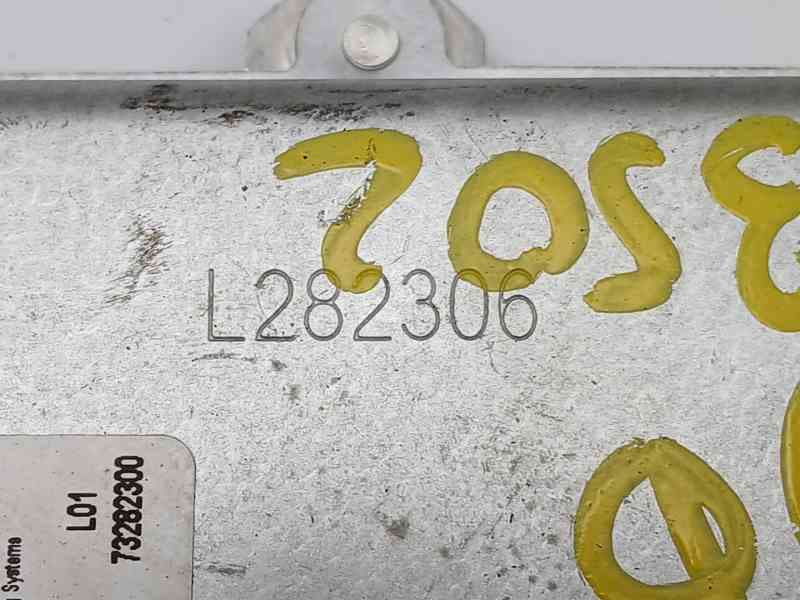 Recambio de modulo electronico para opel corsa f elegance referencia OEM IAM 73282300 2