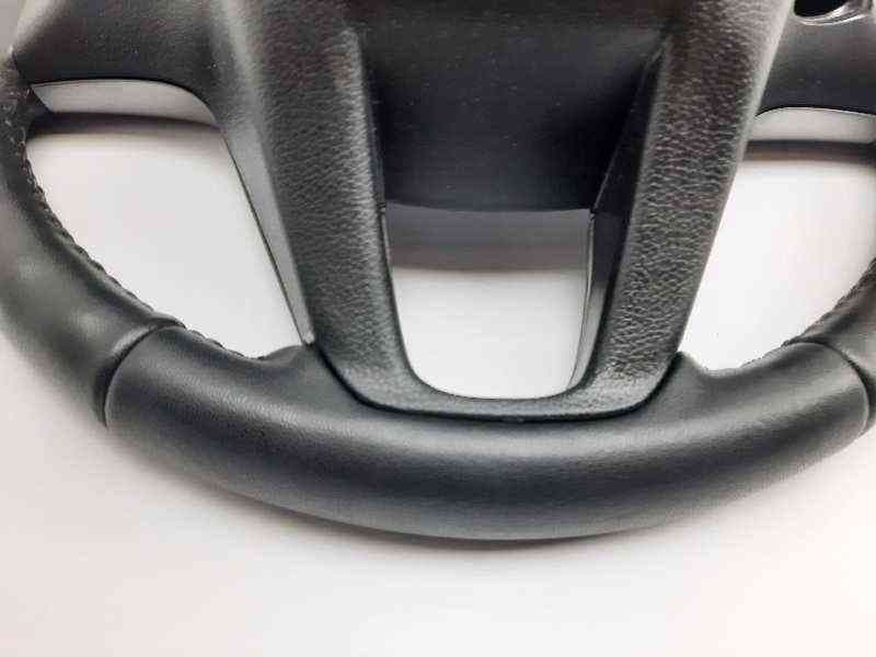 Recambio de volante para hyundai i20 city s referencia OEM IAM 561131J700 3