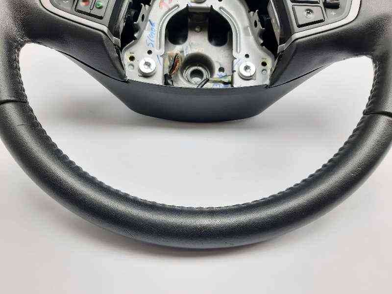 Recambio de volante para hyundai i20 city s referencia OEM IAM 561131J700 7