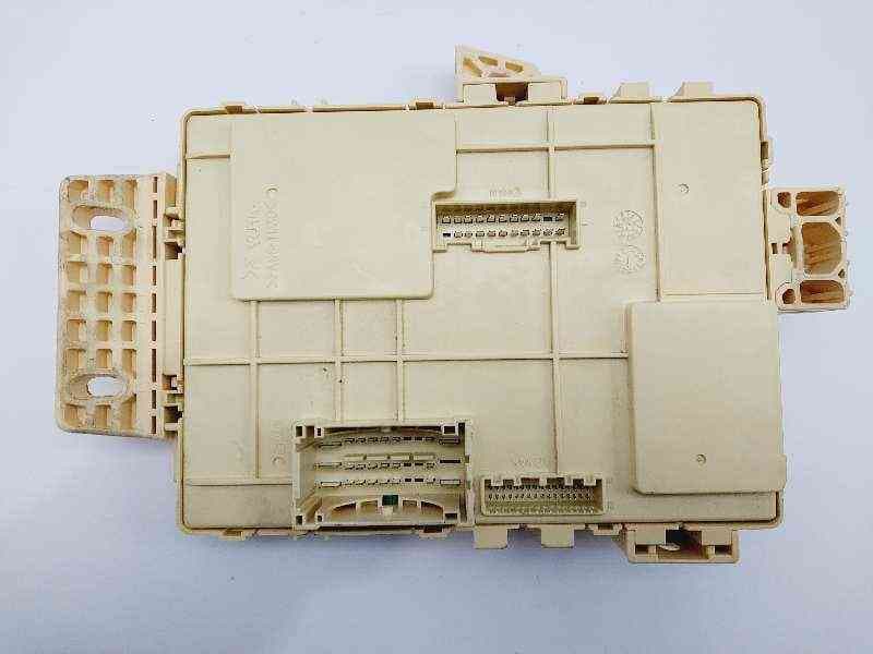 Recambio de caja reles / fusibles para kia cee'd x-tech referencia OEM IAM 91950A2130 3
