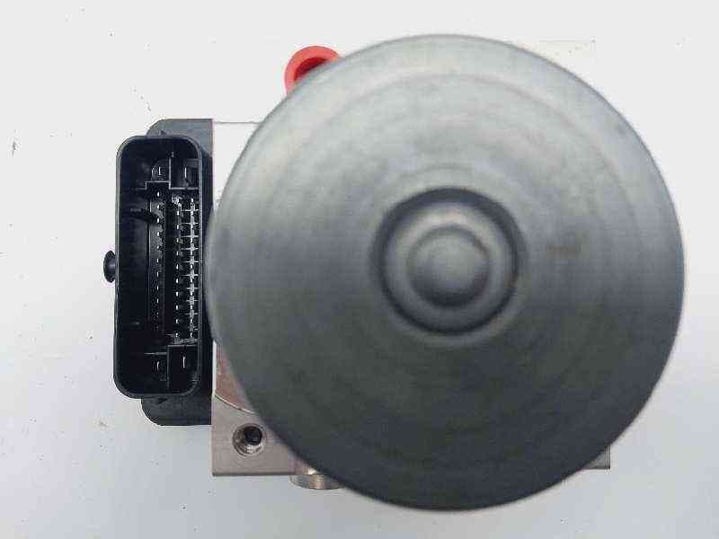 Recambio de abs para hyundai i20 active tecno referencia OEM IAM 58900C8390 3
