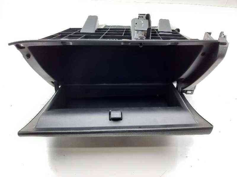 Recambio de guantera para hyundai i20 city s referencia OEM IAM 845211J000 3