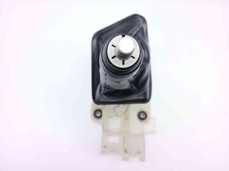 Recambio de palanca cambio para toyota rav 4 active referencia OEM IAM 3353042090 2