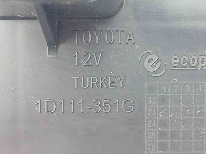 Recambio de luz interior para toyota corolla (e21) referencia OEM IAM 1D111351G 3