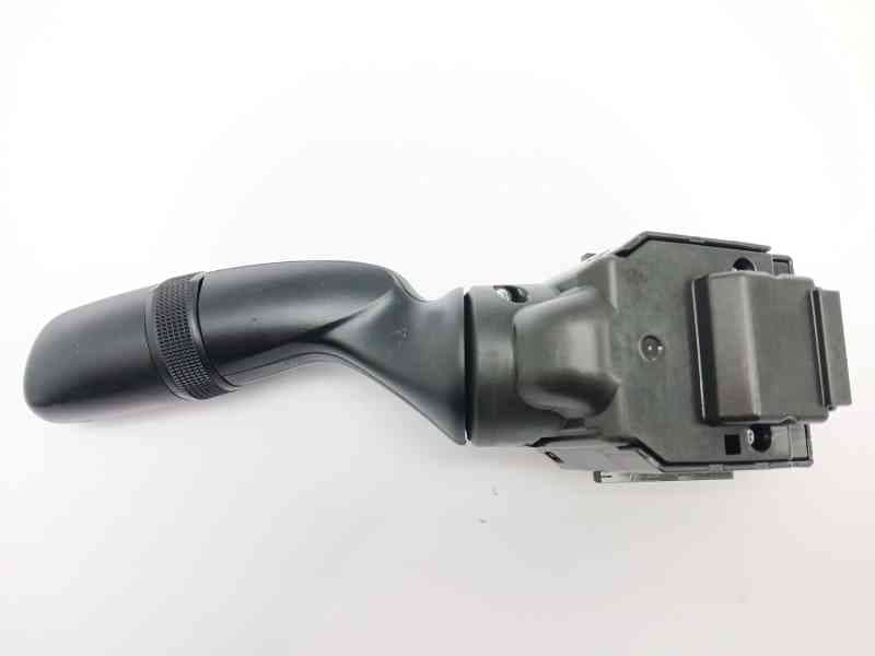 Recambio de mando limpia para toyota corolla (e21) referencia OEM IAM 02A6017L033 2