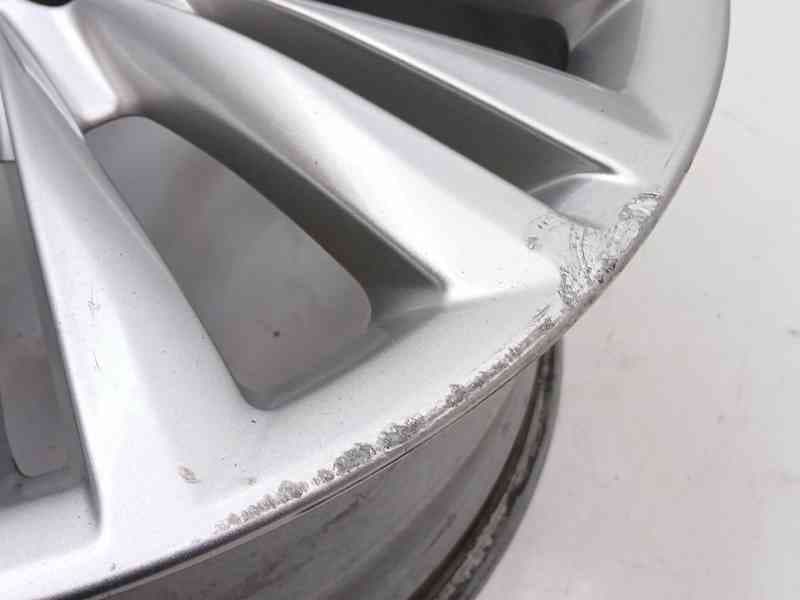 Recambio de llanta para jaguar xf i (x250) 3.0 d referencia OEM IAM 8W83CC  C2P12613 2