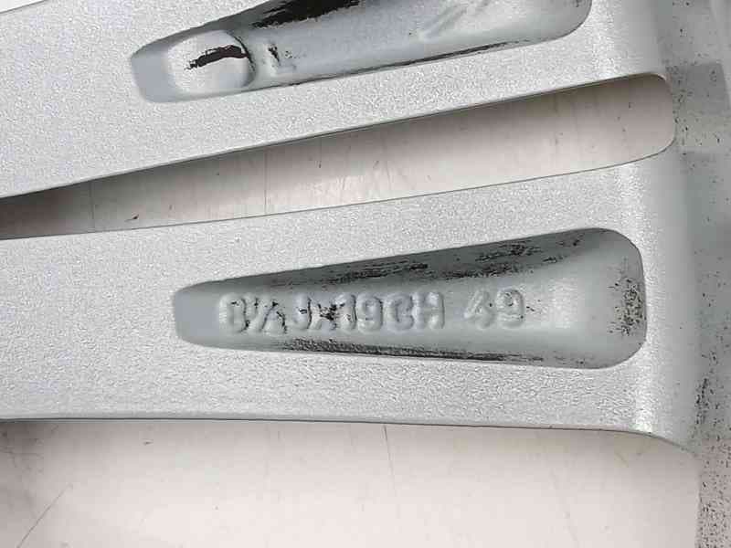 Recambio de llanta para jaguar xf i (x250) 3.0 d referencia OEM IAM 8W83CC  C2P12613 5