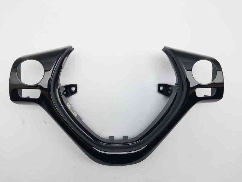 Recambio de volante para peugeot 108 1.0 referencia OEM IAM B0009825XU 2