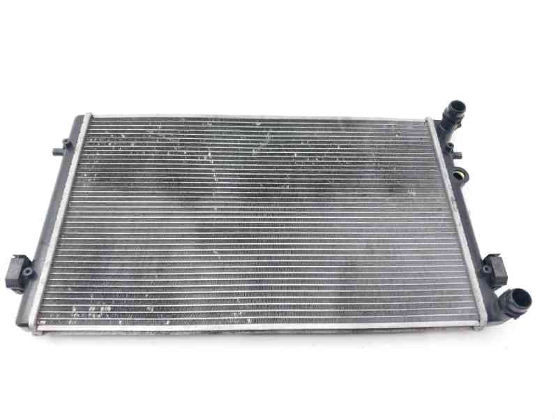 Recambio de radiador agua para toyota auris hybrid business referencia OEM IAM