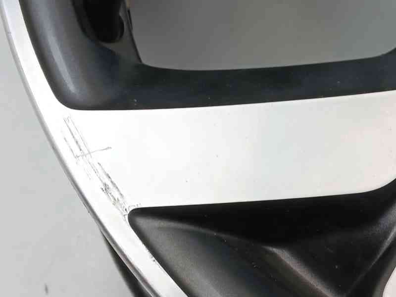 Recambio de llanta para kia ceed crdi referencia OEM IAM 52910J7400 2