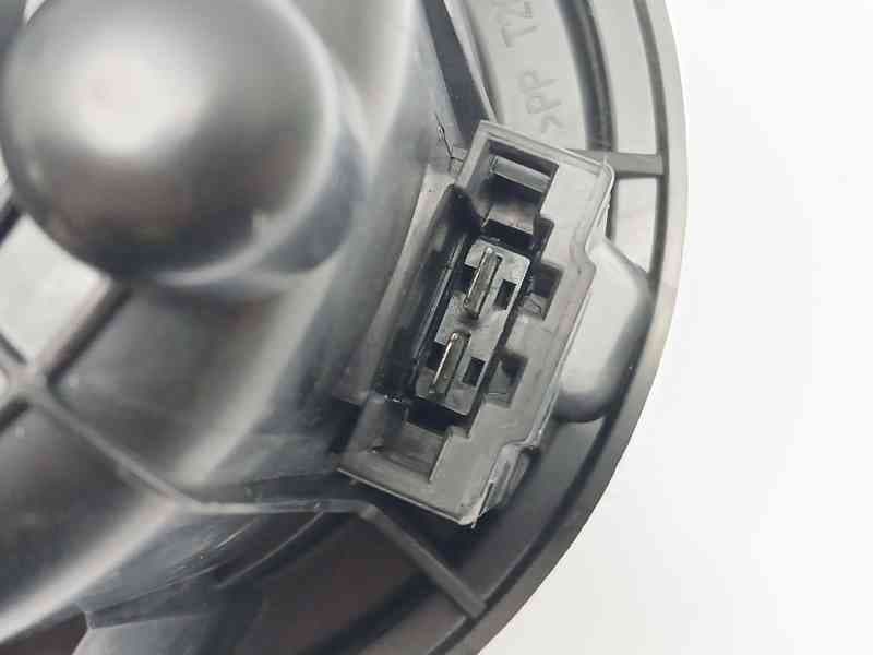 Recambio de motor calefaccion para citroën c3 collection referencia OEM IAM T4054001 3