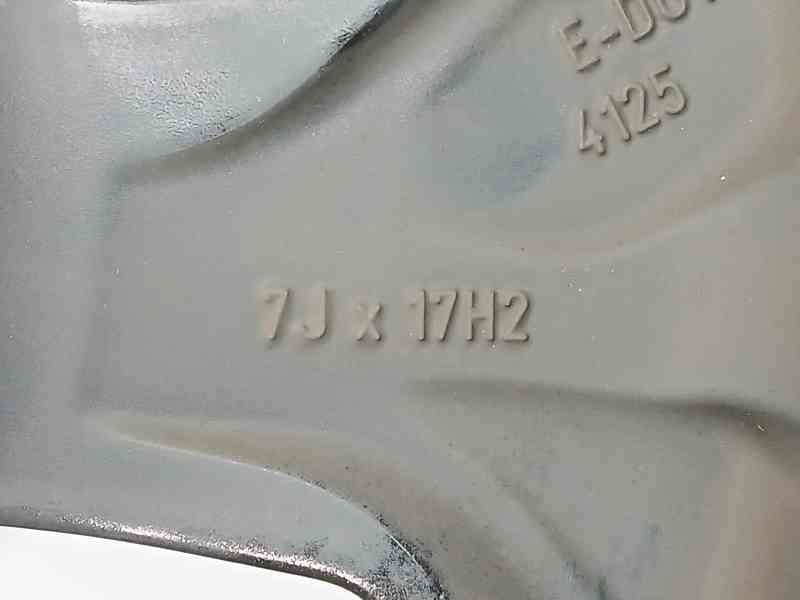 Recambio de llanta para kia ceed crdi referencia OEM IAM 52910J7400 6