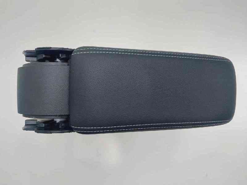 Recambio de apoyabrazos central para skoda rapid active referencia OEM IAM 6V0864273A 4