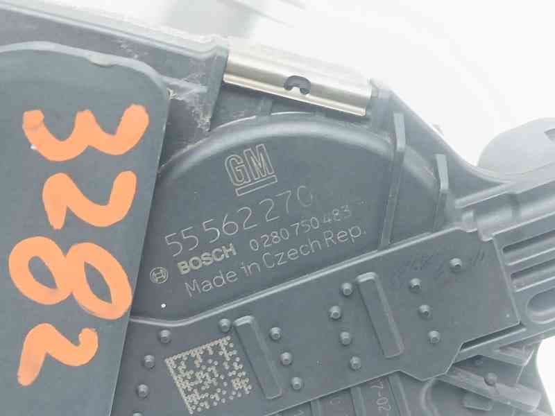 Recambio de caja mariposa para opel corsa e selective referencia OEM IAM 55562270 3