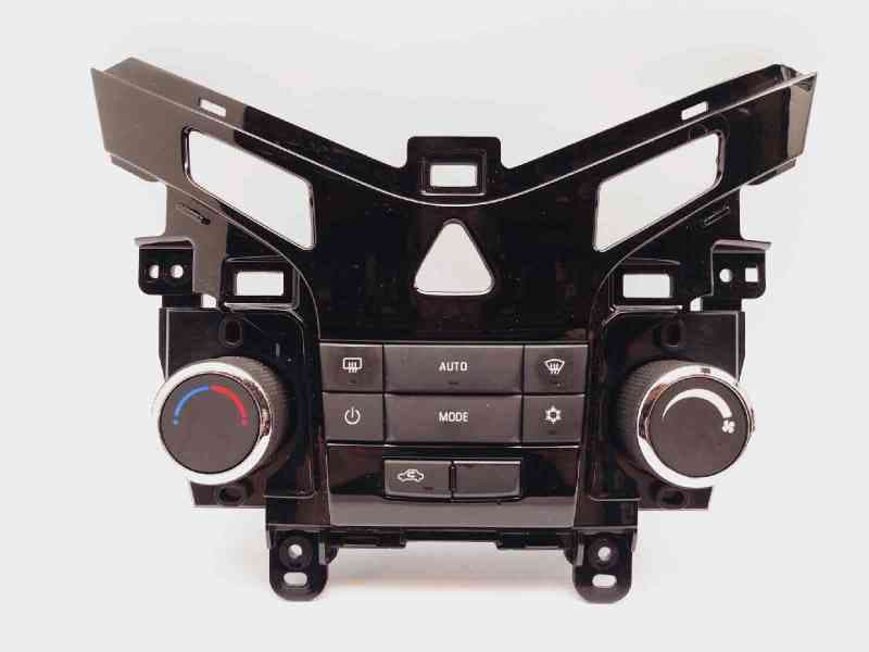 Recambio de mando climatizador para chevrolet cruze ls referencia OEM IAM 3870568