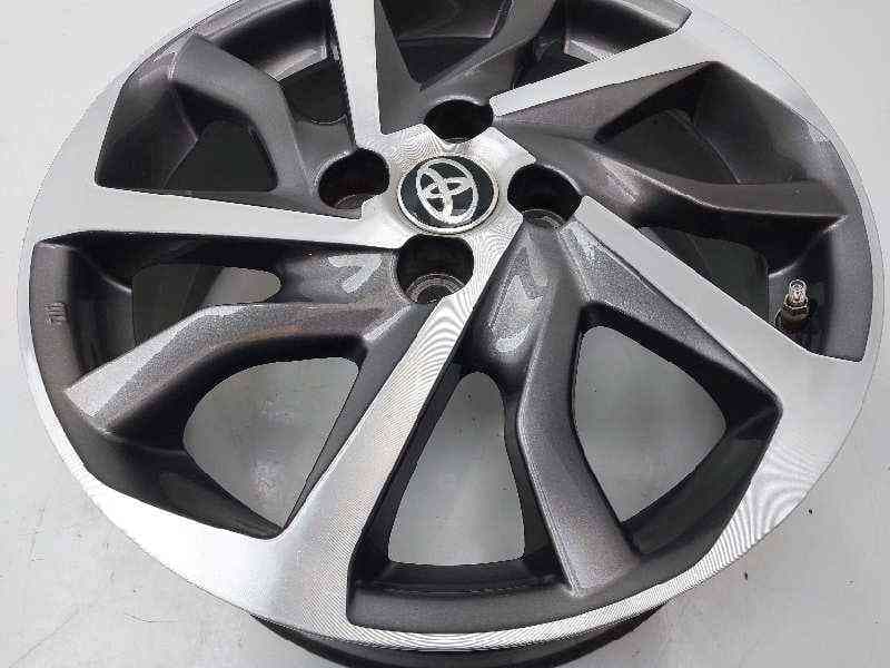 Recambio de llanta para toyota yaris hybrid referencia OEM IAM 426110DG80 4