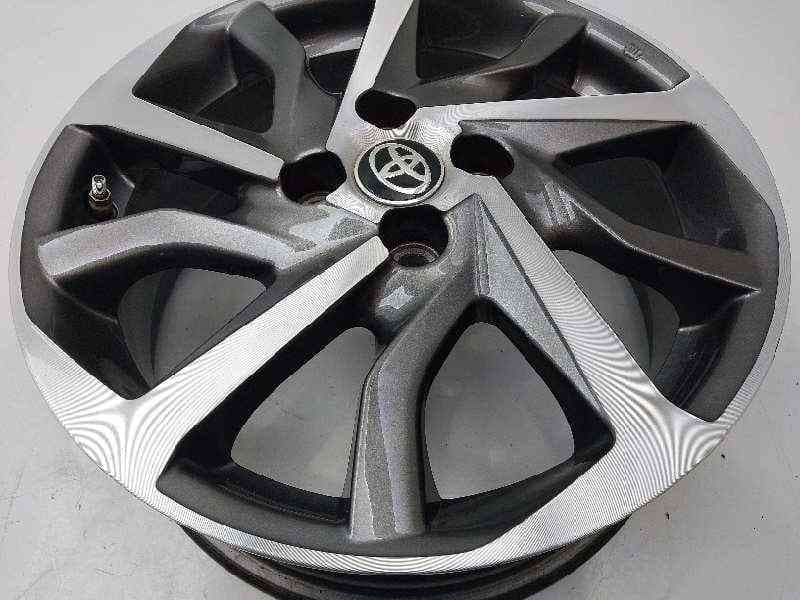 Recambio de llanta para toyota yaris hybrid referencia OEM IAM 426110DG80 6