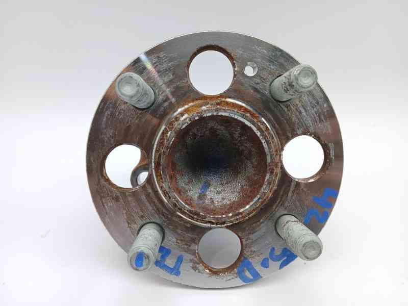 Recambio de buje para hyundai bayon (bc3) 1.2 mpi referencia OEM IAM 52730H8500