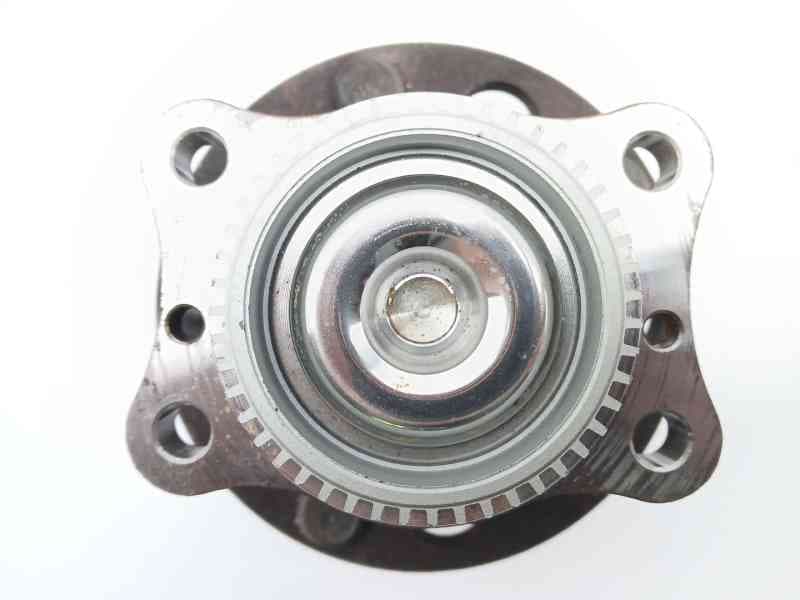 Recambio de buje para kia carens iv 1.7 crdi referencia OEM IAM 52730A4000 2