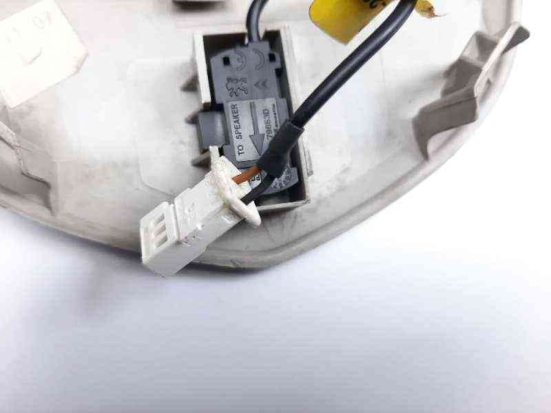 Recambio de luz interior para peugeot 308 premium referencia OEM IAM 9658675977 - Negro 3